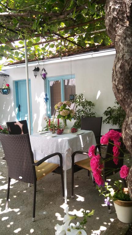 Apartment With Garden Hanja